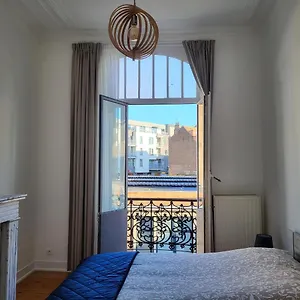Affittacamere Brussels Bed & Blockchain Private With Shared Bathroom, Etterbeek